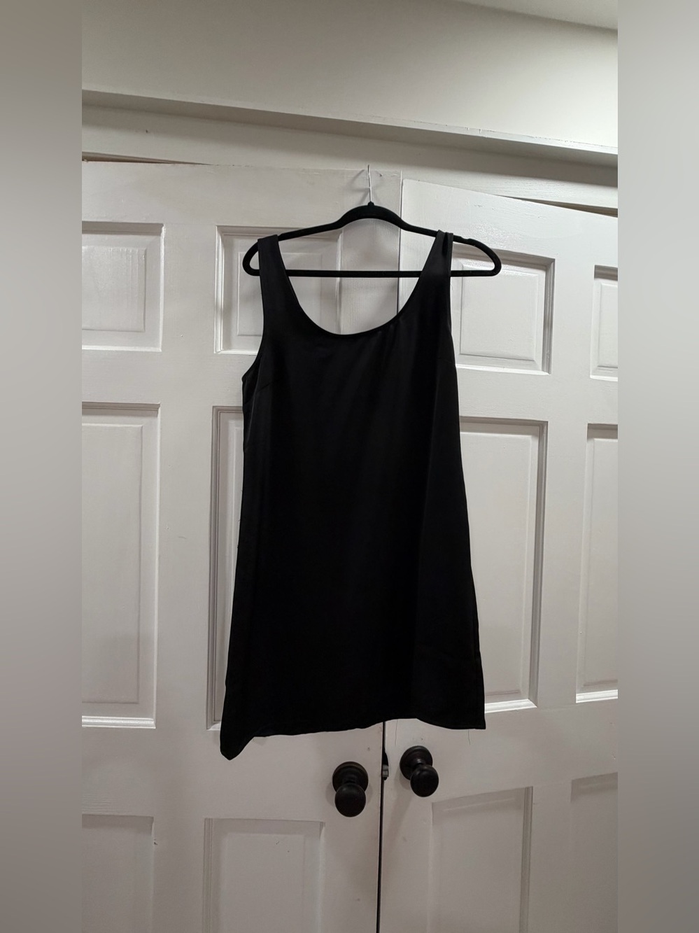 Women's Black Scoop Neck Camisole Tank Top WAYF BRAND